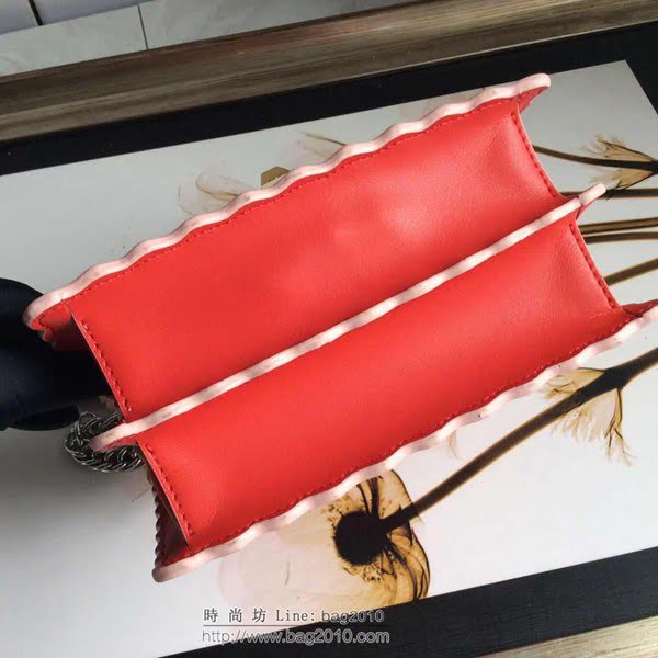 FENDI女包 經典走秀款 羅馬時尚雜誌封面主推 原版牛皮 芬迪鏈條斜挎包 2228#  fdz2044